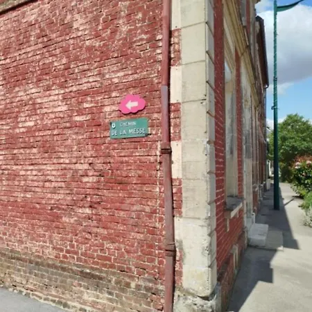 Maison Pink Flamingo Aeroport 2 A 4 Personnes Hébergement de vacances *